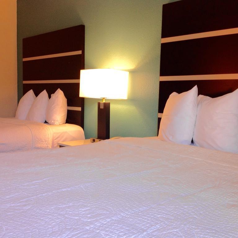Americas Best Value Inn New London Mystic Værelse billede