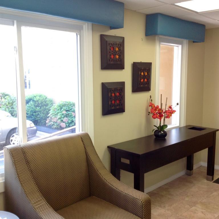 Americas Best Value Inn New London Mystic Eksteriør billede