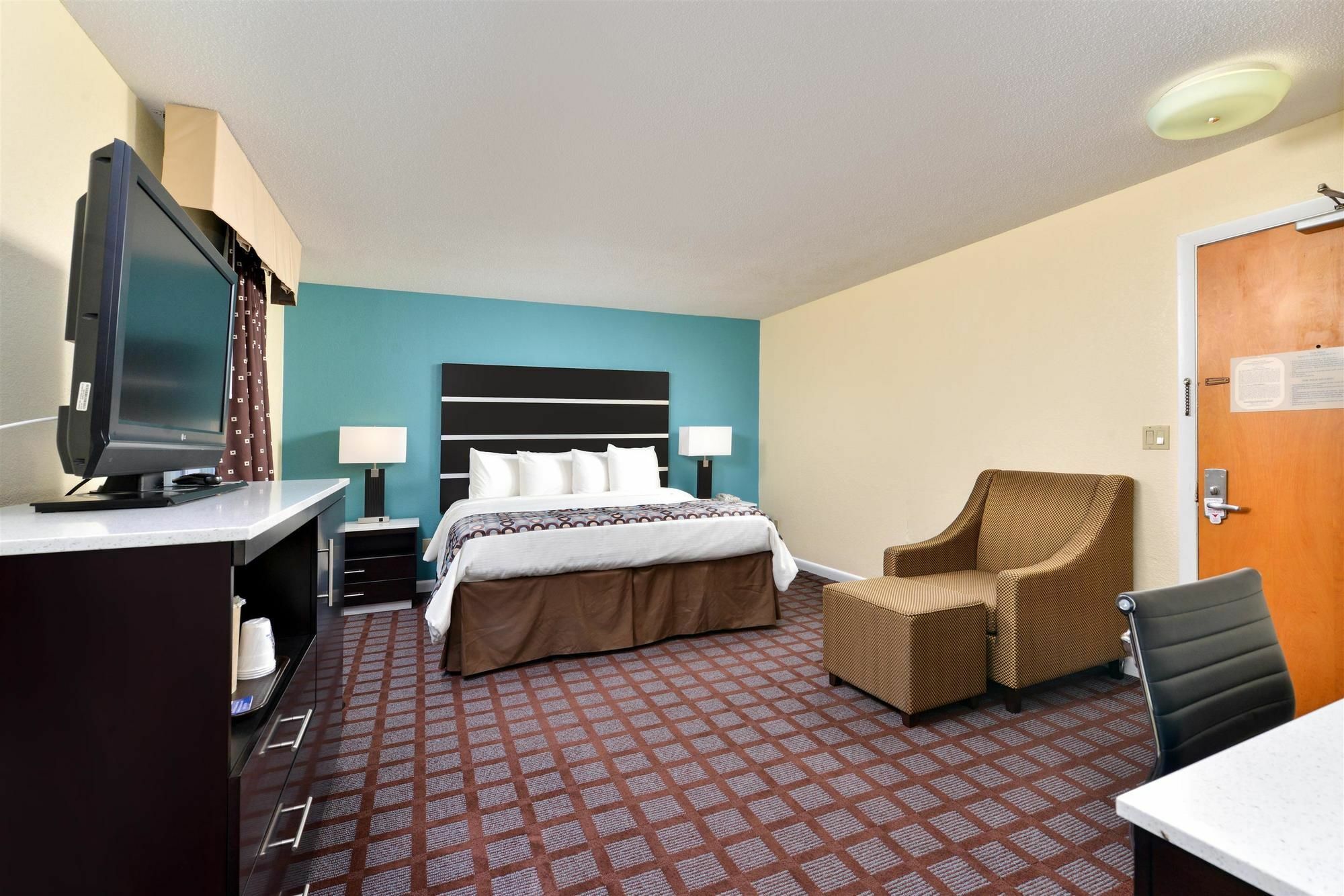 Americas Best Value Inn New London Mystic Eksteriør billede